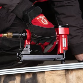 Пневматический степлер для скобы 12.8016 мм INTERTOOL PT-1610