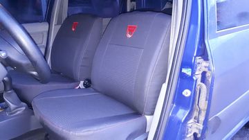Чехлы Premium Dacia Logan 5мест (с 2006г) деленные  черн-сер Pokrov Cover